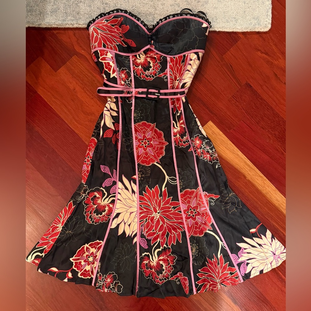 BEBE Y2K Strapless Floral Dress with Pink Trim